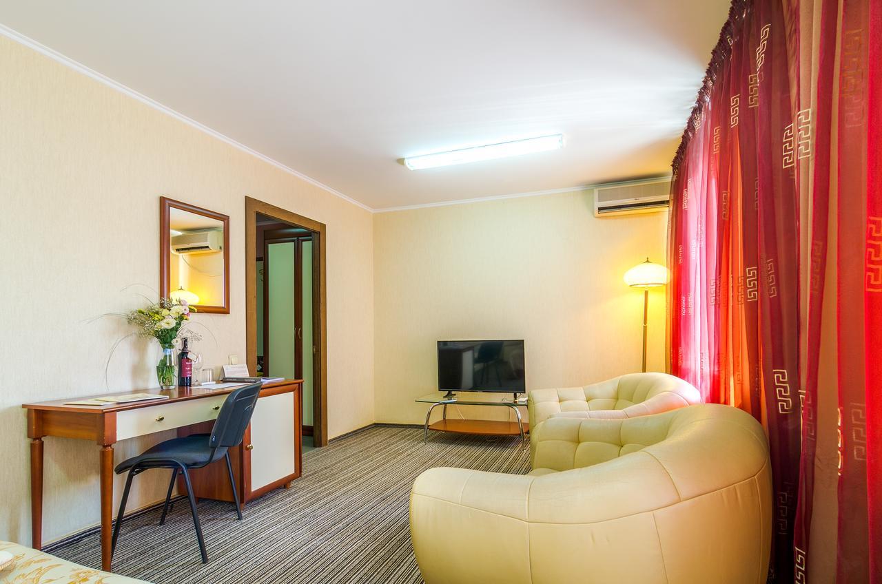 Raziotel Krivoi Rog Exterior foto
